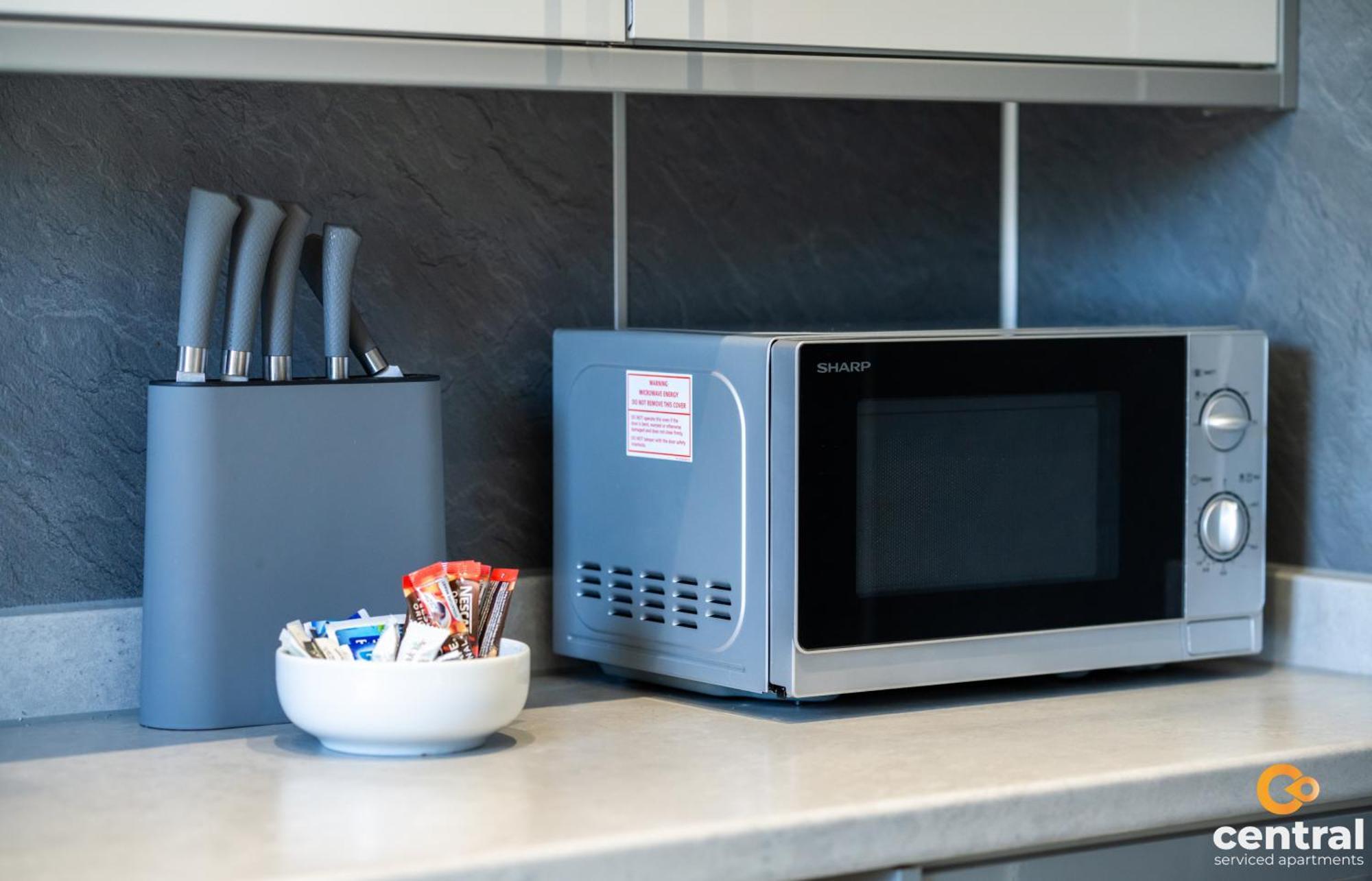 Central Serviced Apartments - 2 Bedroom - Free Street Parking - Fast Wifi - Smart Tvs In All Rooms - Ground Level - Family Neighbourhood - 3 X Double Beds - Heating 24-7 - Trade Stays - Weekly & Monthly Offers Dundee Luaran gambar