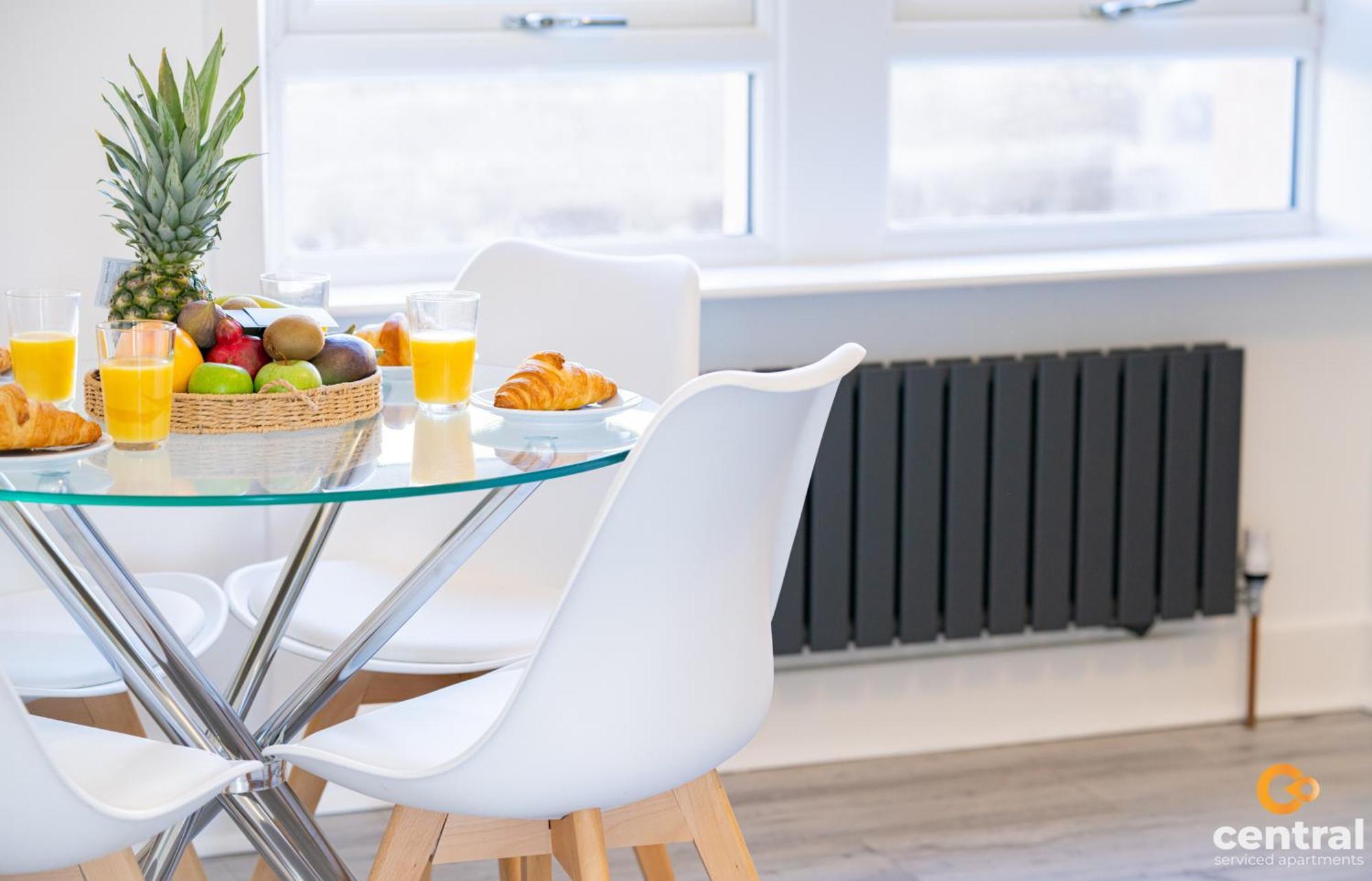 Central Serviced Apartments - 2 Bedroom - Free Street Parking - Fast Wifi - Smart Tvs In All Rooms - Ground Level - Family Neighbourhood - 3 X Double Beds - Heating 24-7 - Trade Stays - Weekly & Monthly Offers Dundee Luaran gambar