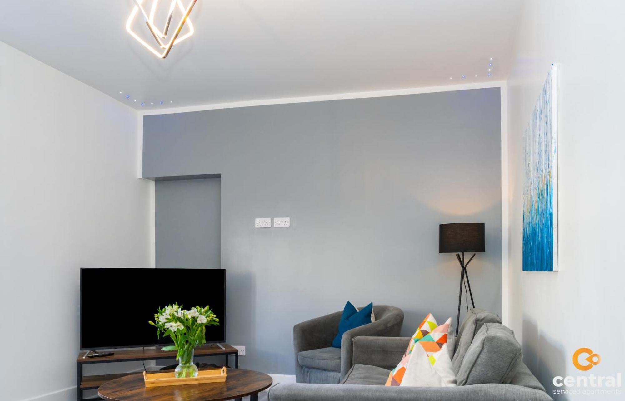 Central Serviced Apartments - 2 Bedroom - Free Street Parking - Fast Wifi - Smart Tvs In All Rooms - Ground Level - Family Neighbourhood - 3 X Double Beds - Heating 24-7 - Trade Stays - Weekly & Monthly Offers Dundee Luaran gambar